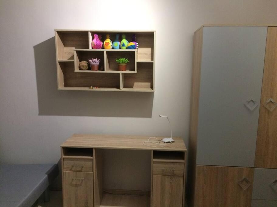 Nice Room, Комната, Pokoj Miedzy Airport Wro A Centrum Вроцлав Екстериор снимка