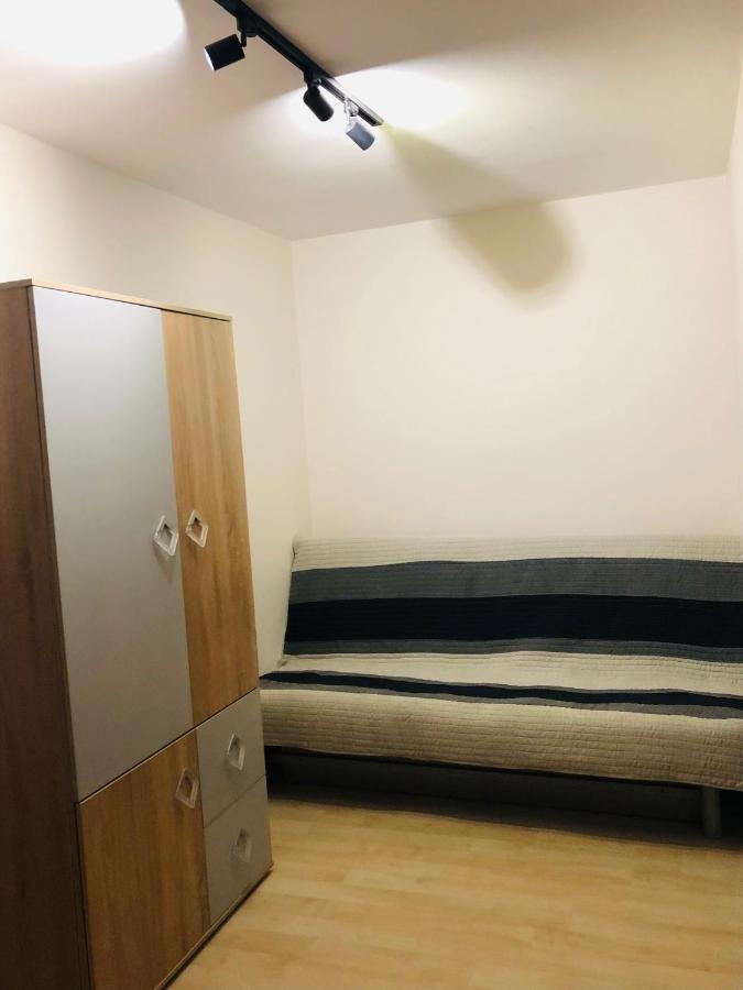 Nice Room, Комната, Pokoj Miedzy Airport Wro A Centrum Вроцлав Екстериор снимка